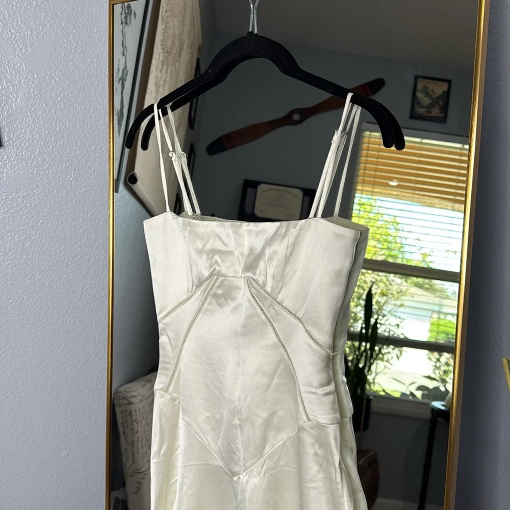 House of CB 'Anabella' Ivory Satin Lace Up Maxi Dress NWOT - Picture 6 of 8